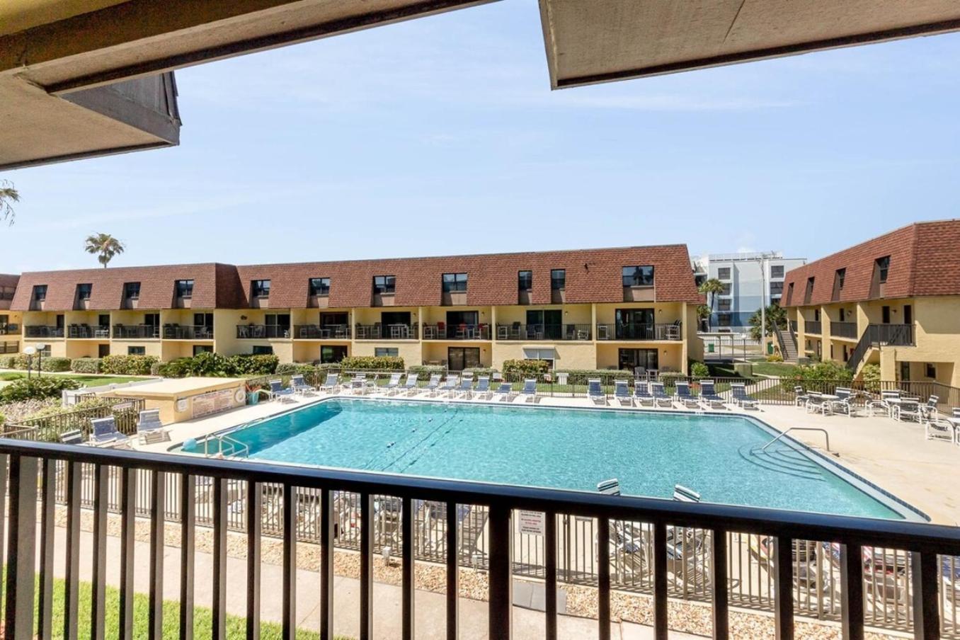 Pier Pressure Beachfront Wpool Cocoa Beach Exterior photo